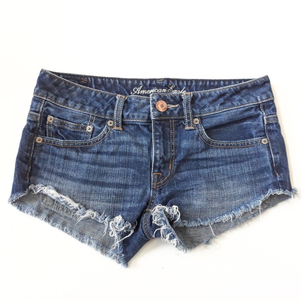 AMERICAN EAGLE Raw Hem Cut Off Jeans Shorts